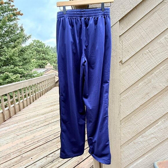 EUC Fabletics Molly Fleece Break-Away Navy Track Pant - Picture 4 of 10